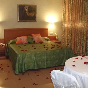 Hotel Fonda Neus Sant Sadurní dʼAnoia